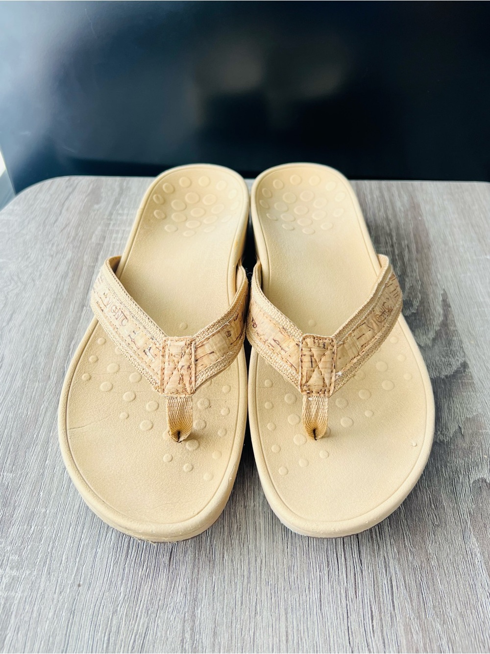 Vionic Beige Cork-Accent Flip Flop Sandals